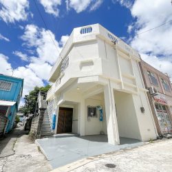 【与那原町与那原の戸建て】駐車場2台付きの希少な二世帯化物件！外壁塗装済み！