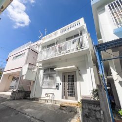 【那覇市寄宮の戸建て】2バス2トイレ完備物件！真和志エリアの閑静な立地にお手頃価格！