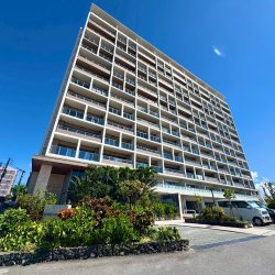 【プレミスト宜野湾大謝名】ラグジュアリーな永住設計の大規模マンション！棟内＋近隣月極引継ぎで2台駐車可能！