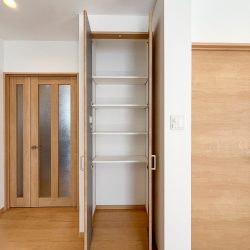 LDK（約15.6帖）の収納居間