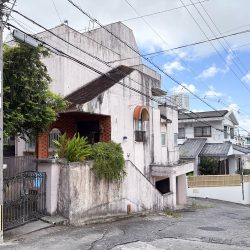 【那覇市繁多川の戸建て】約116平米3LDK角地の戸建て！リフォーム向き物件！