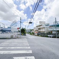 建物前道路周辺